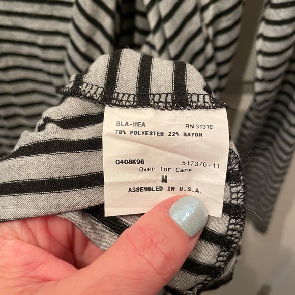 Macys long-sleeve cardigan/wrap - Picture 2 of 5